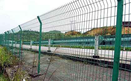 高速公路護(hù)欄網(wǎng) 高速公路護(hù)欄網(wǎng)
